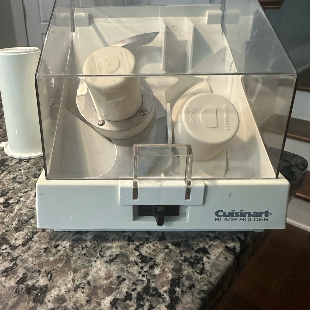 Cuisinart DLC-8 blade holder with blades